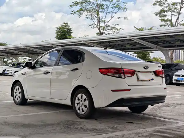 Kia K2 2016