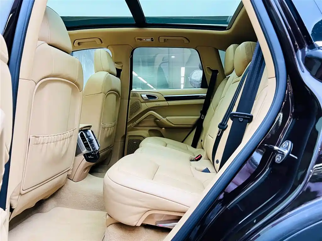 Porsche Cayenne 2015 — фото 15