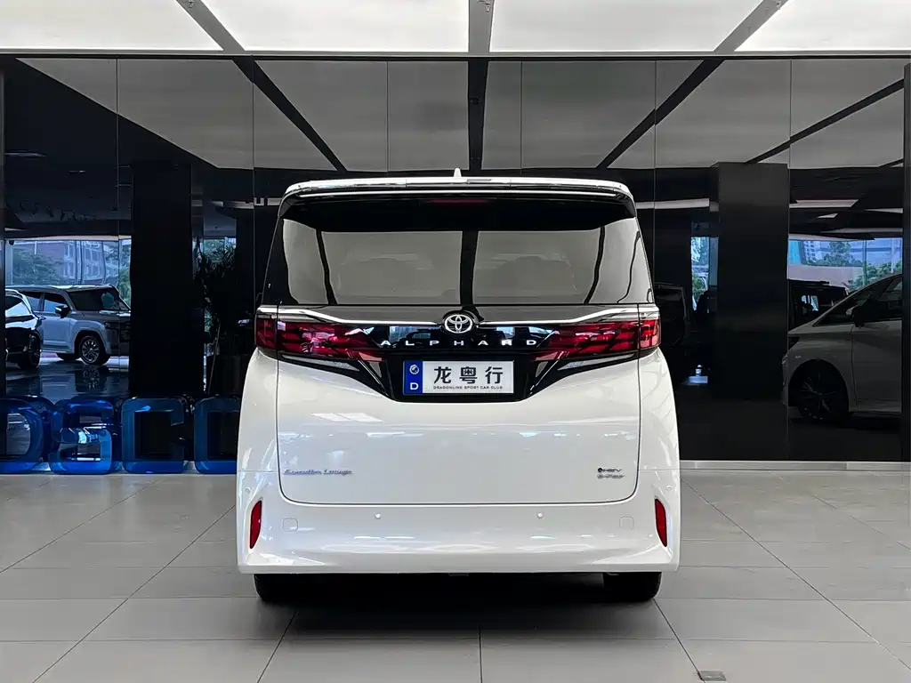 Toyota Alphard 2024
