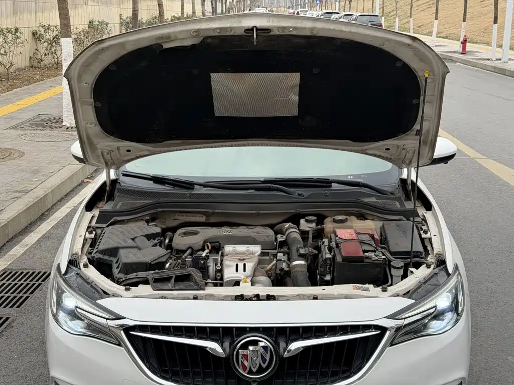 Buick Excelle 2018 — фото 17