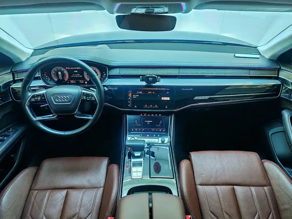 Audi A8 2019 — фото 12
