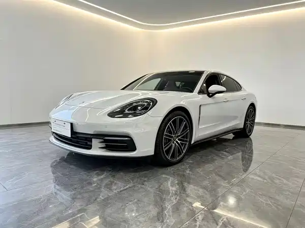 Porsche Panamera 2020