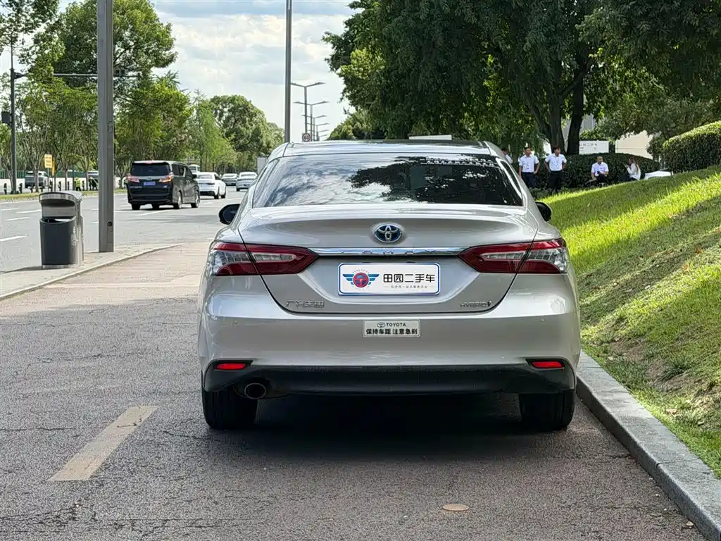 Toyota Camry 2019