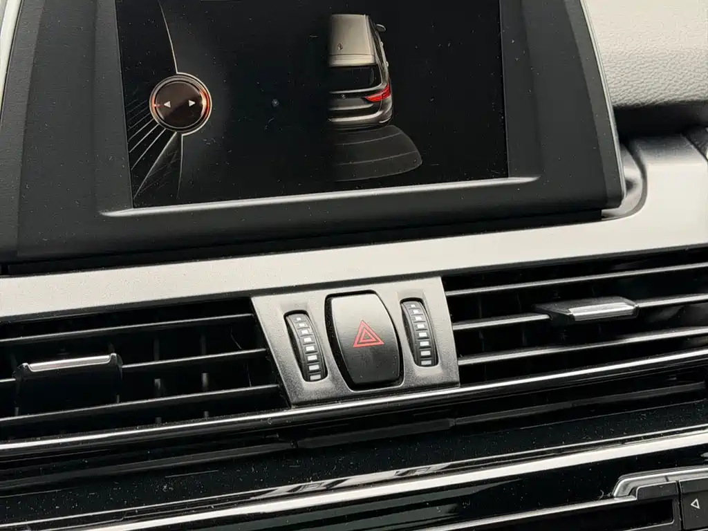 BMW 2 Series Gran Tourer 2017 — фото 19