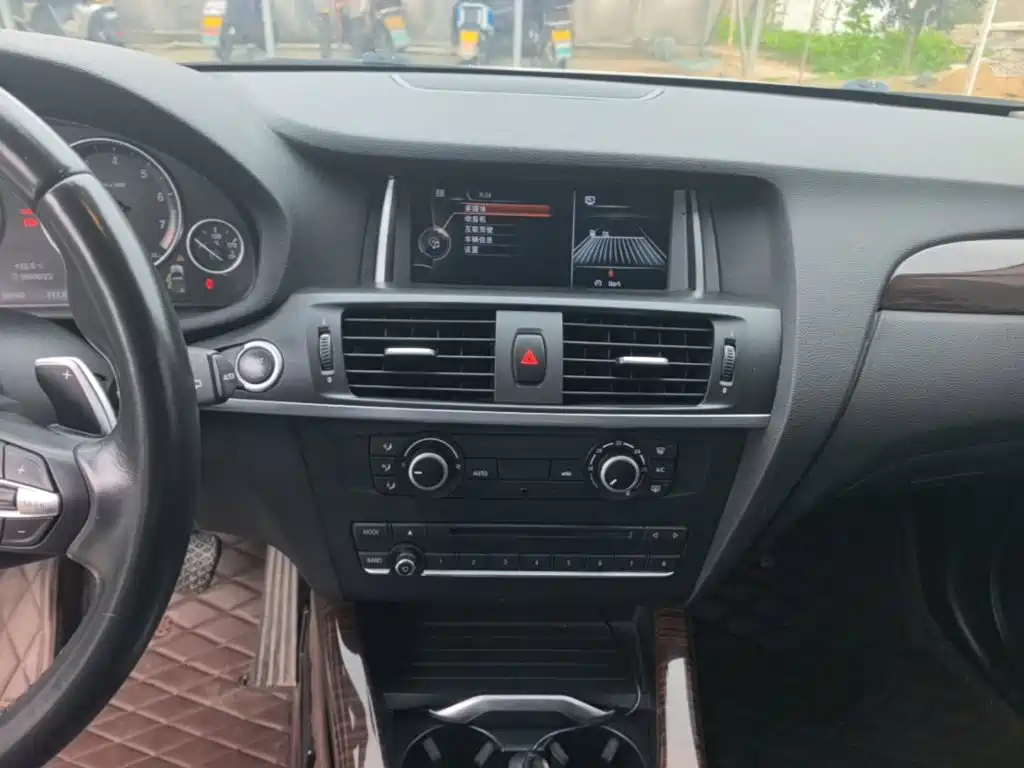 BMW X3 2017 — фото 13