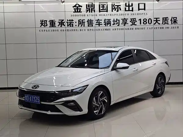 Hyundai Elantra 2023