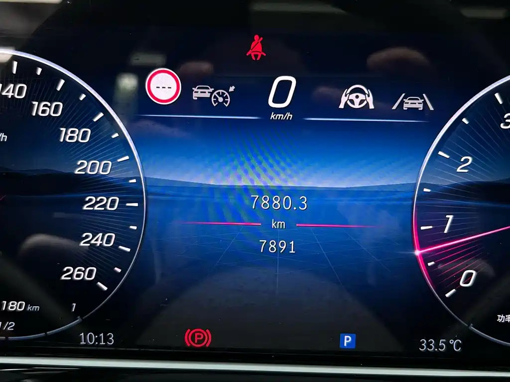 Mercedes-Benz E-Class 2025 — фото 15