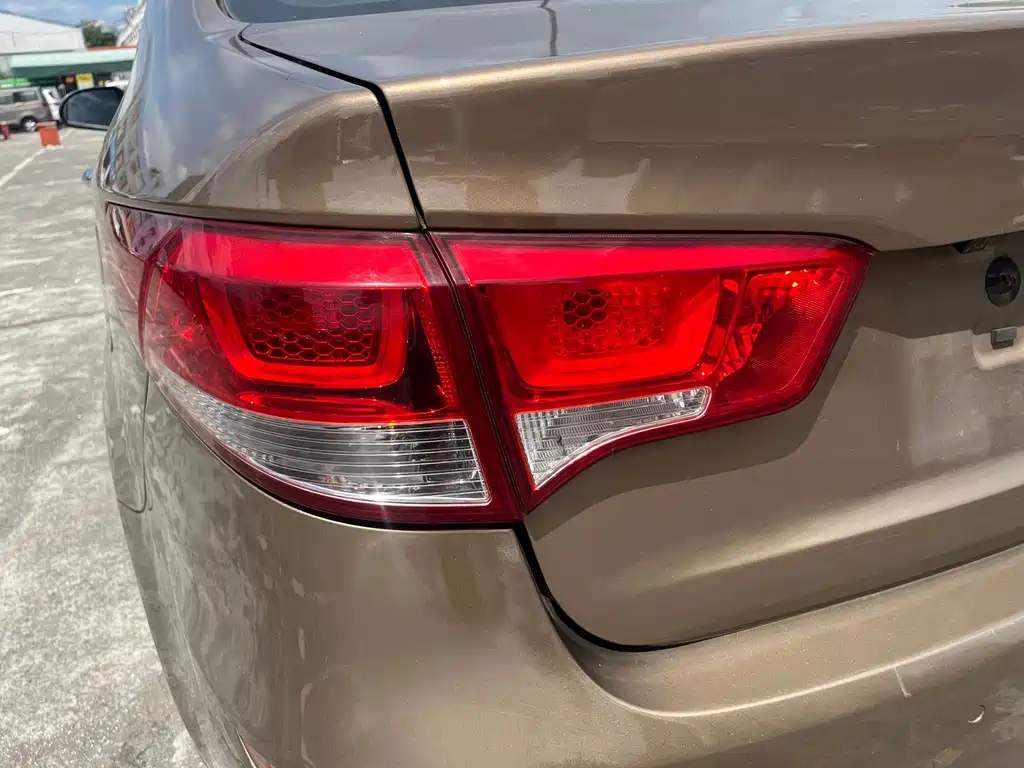 Kia K2 2015 — фото 11