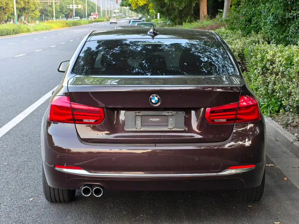 BMW 3 Series 2017 — фото 9
