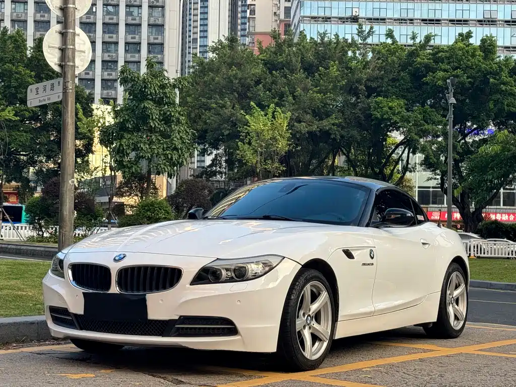 BMW Z4 2011 — фото 12