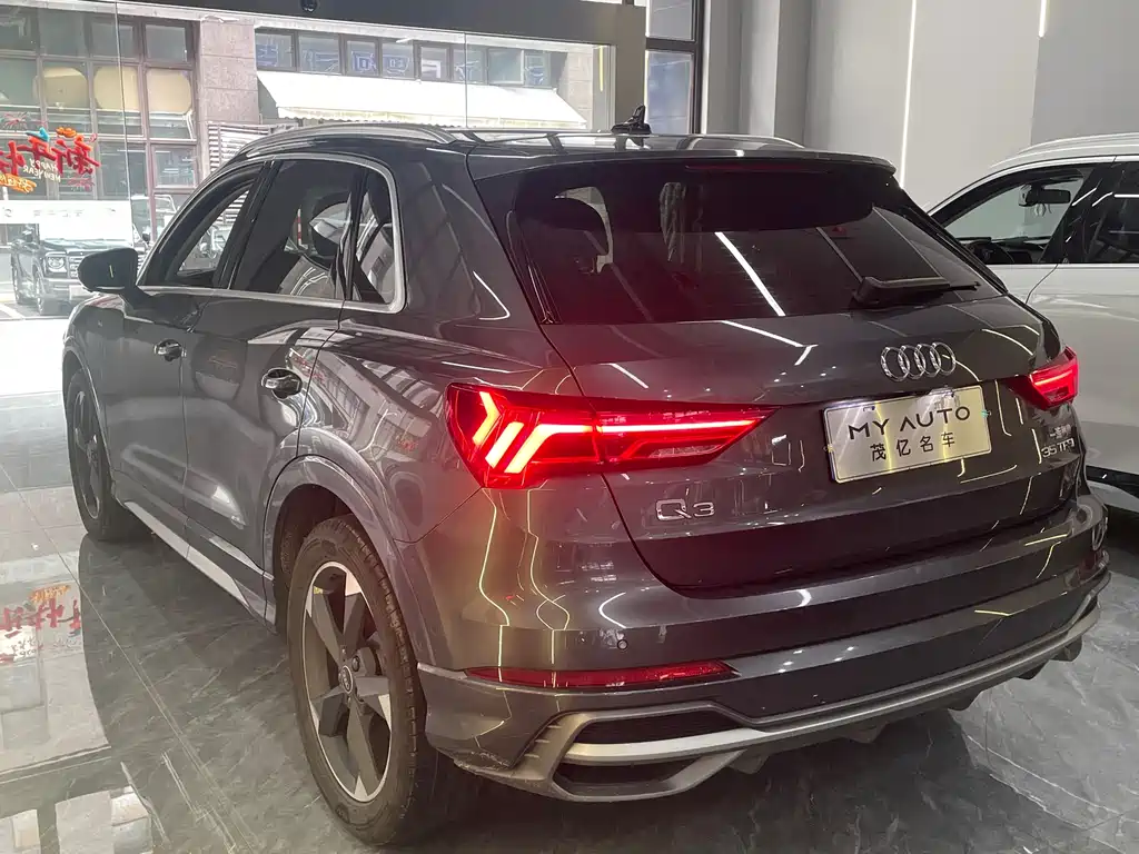 Audi Q3 2022 — фото 17