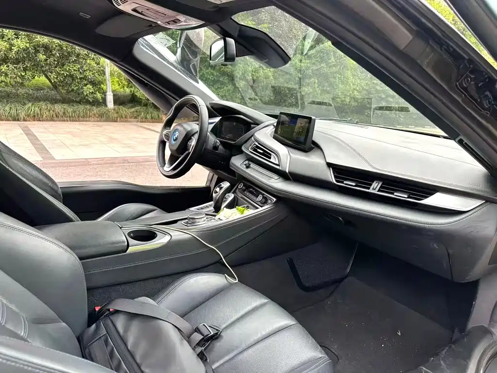 BMW i8 2018 — фото 4