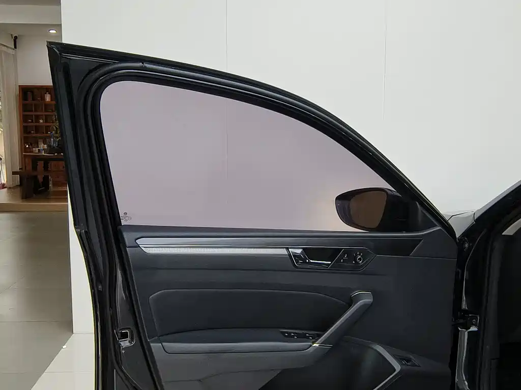 Volkswagen Passat 2017 — фото 13