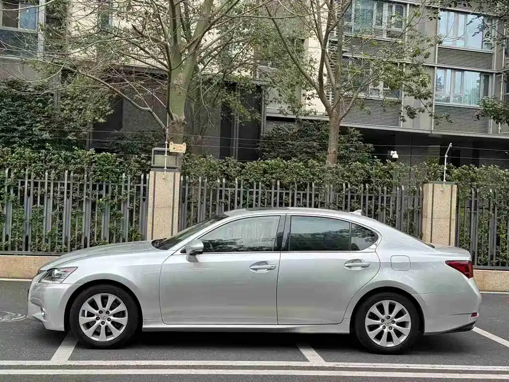 Lexus GS 2012 — фото 4