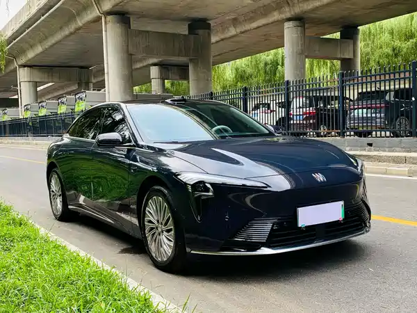 Buick Zhijing L7 2025