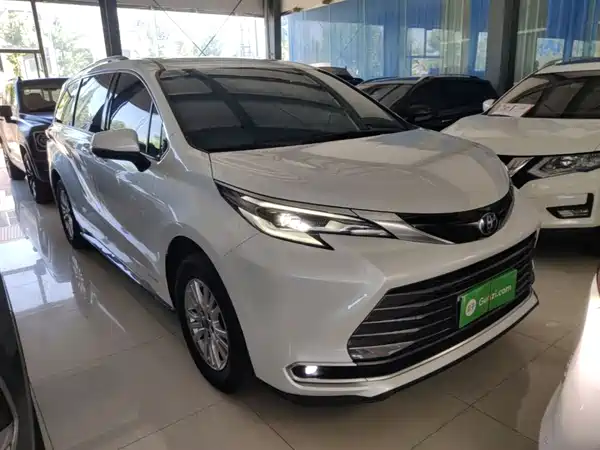 Toyota Sienna 2021
