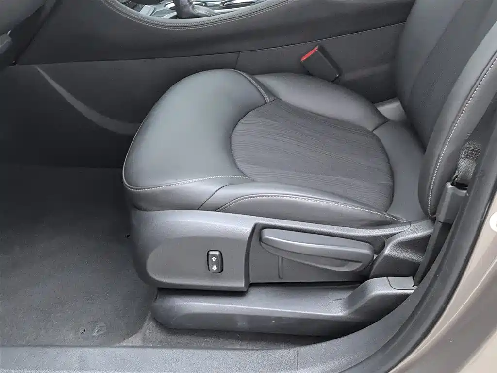 Buick Envision Plus 2016 — фото 20
