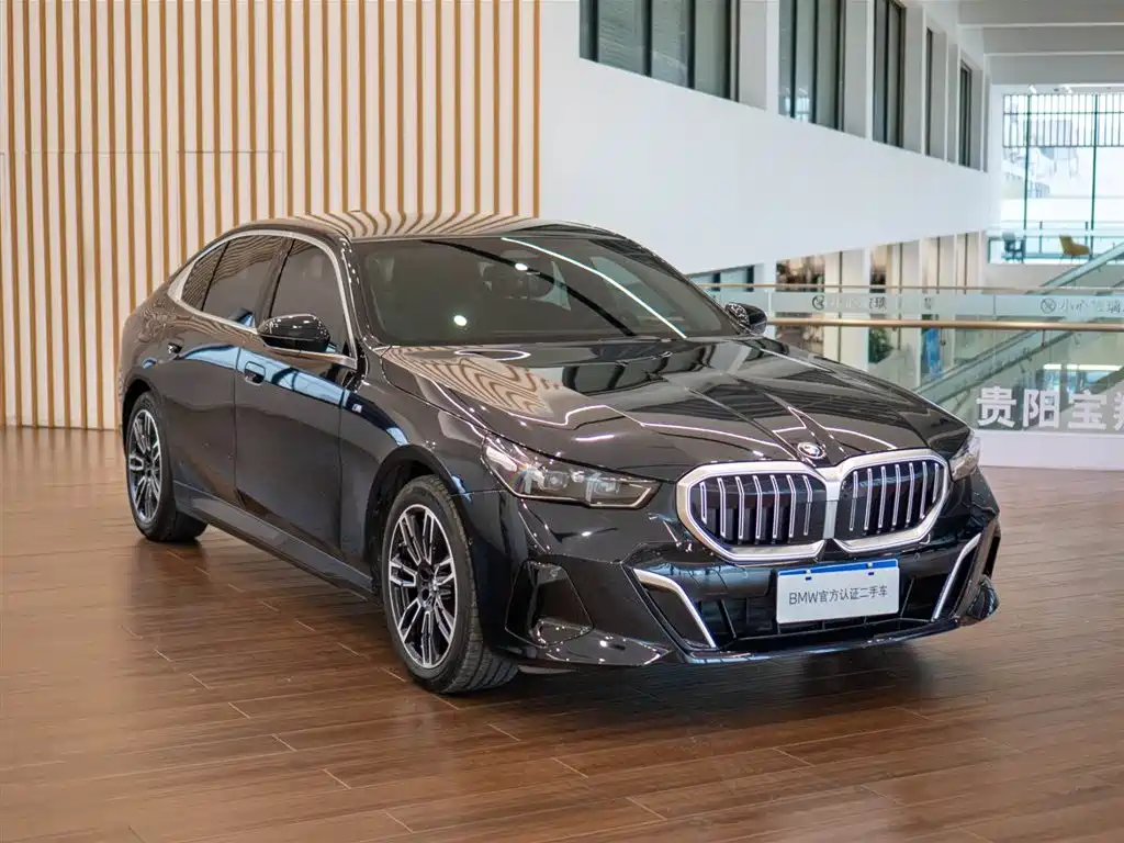 BMW 5 Series 2024