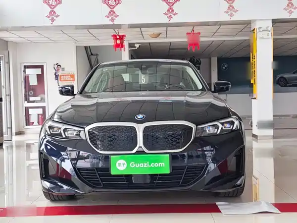 BMW i3 2025