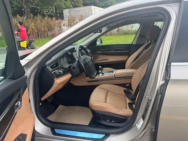 BMW 7 Series 2009
