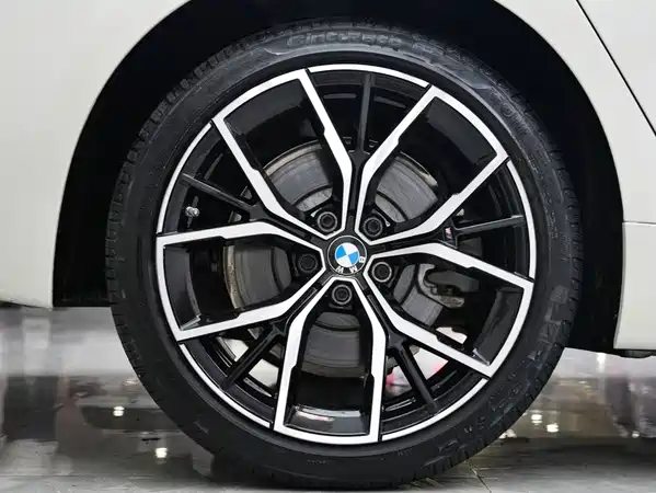 BMW 5 Series 2022