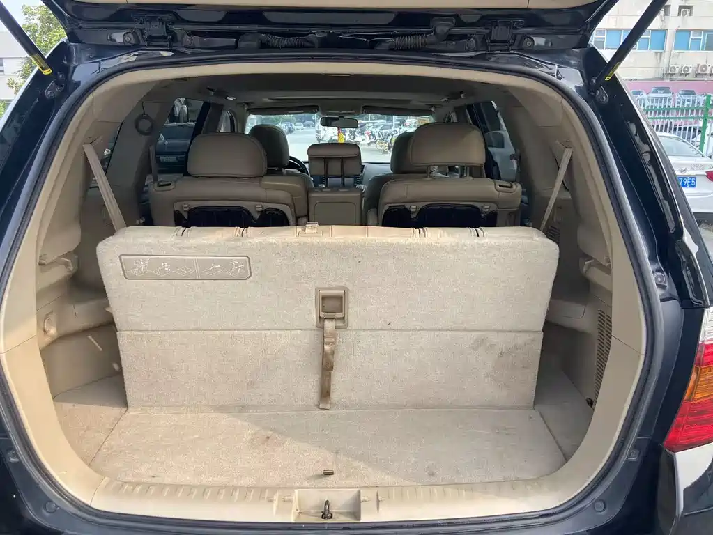 Toyota Highlander 2011 — фото 16