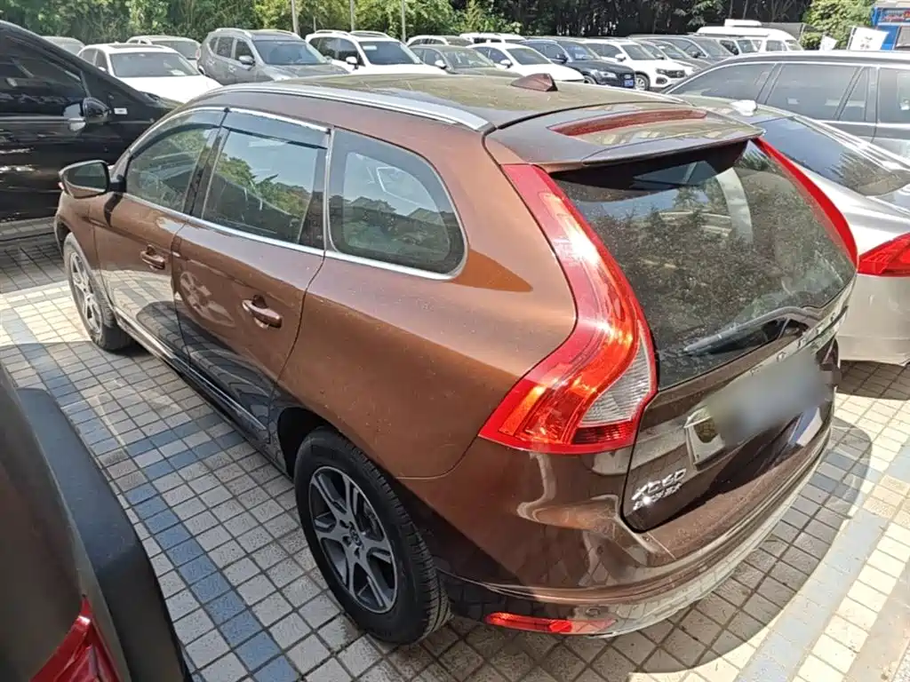 Volvo XC60 2015 — фото 5