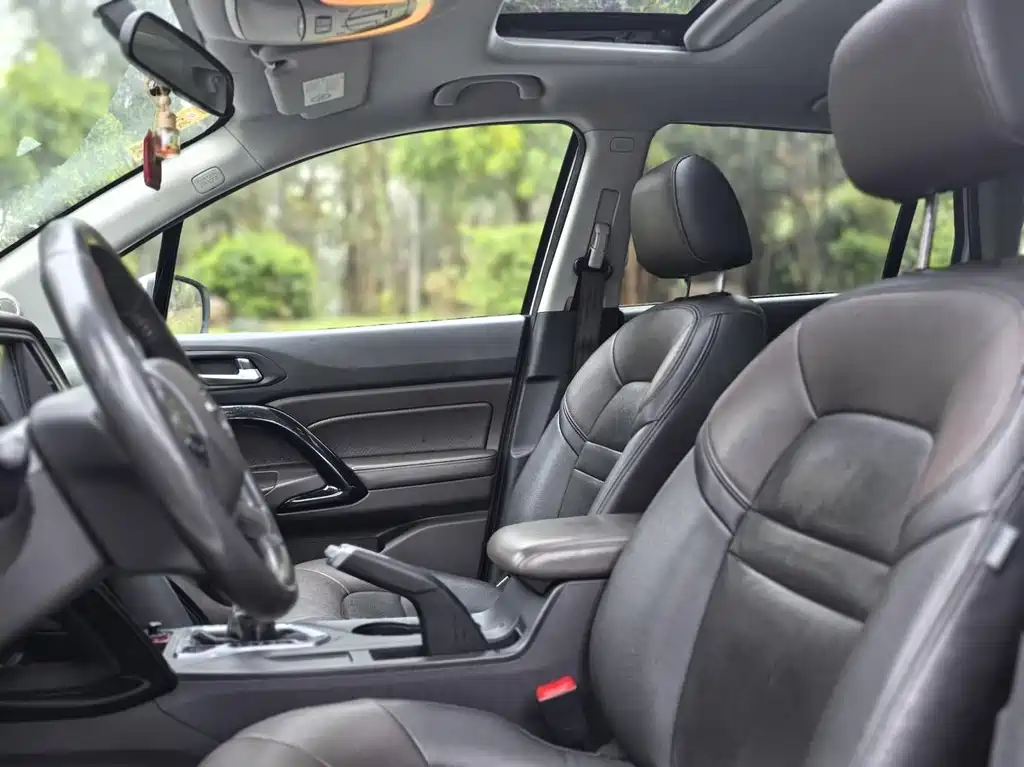 GAC Trumpchi GS4 2015 — фото 7