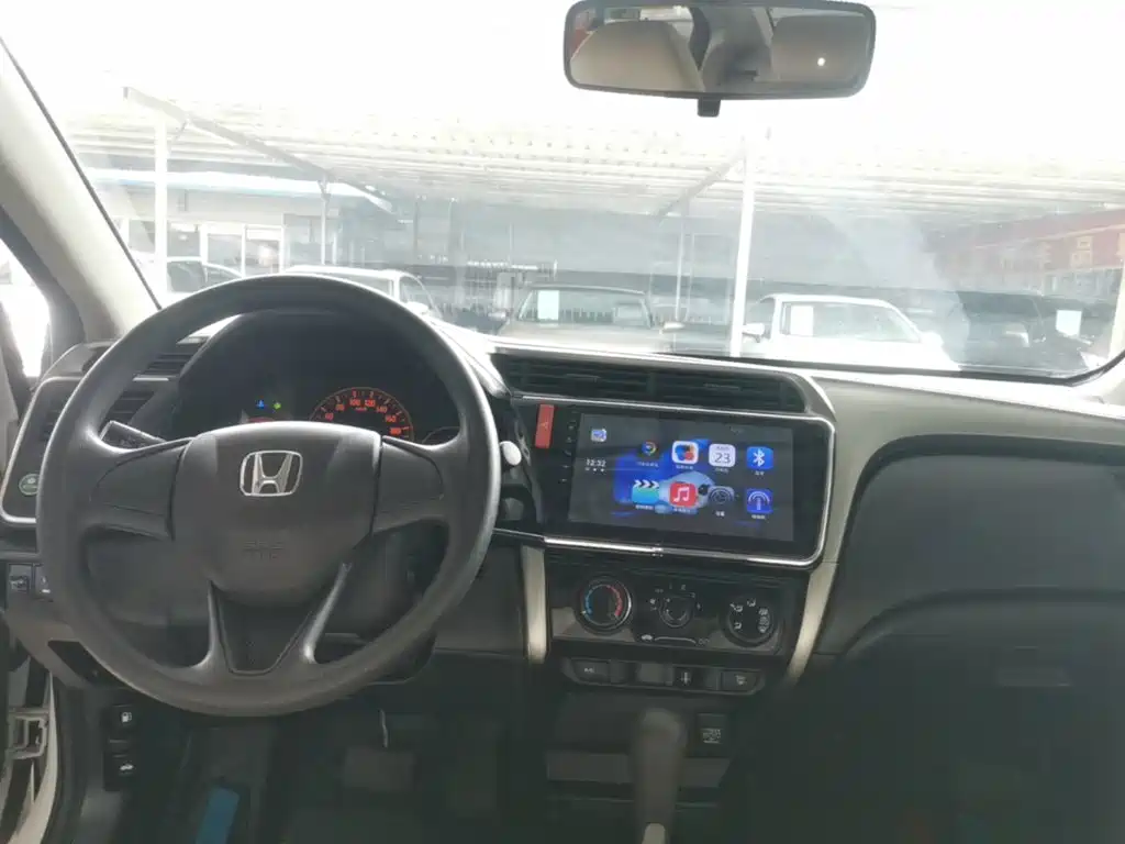 Honda City 2017 — фото 10