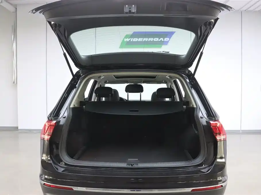 Volkswagen Tiguan L 2018 — фото 29