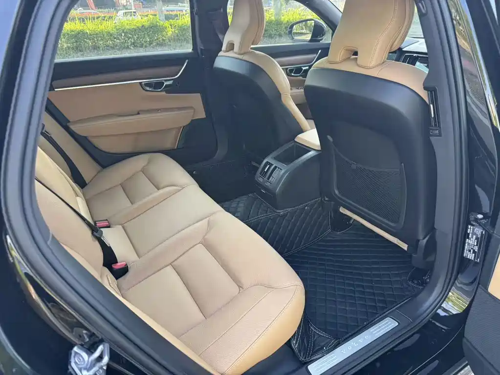 Volvo S90 2019 — фото 13