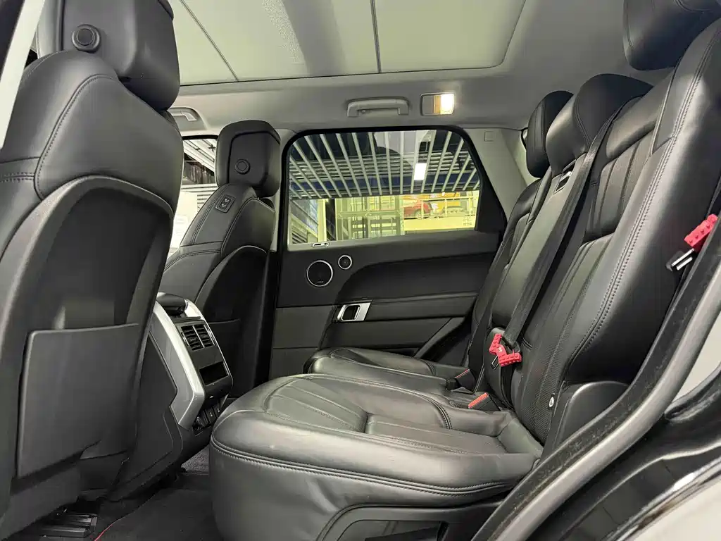 Land Rover Range Rover Sport New Energy 2020 — фото 5