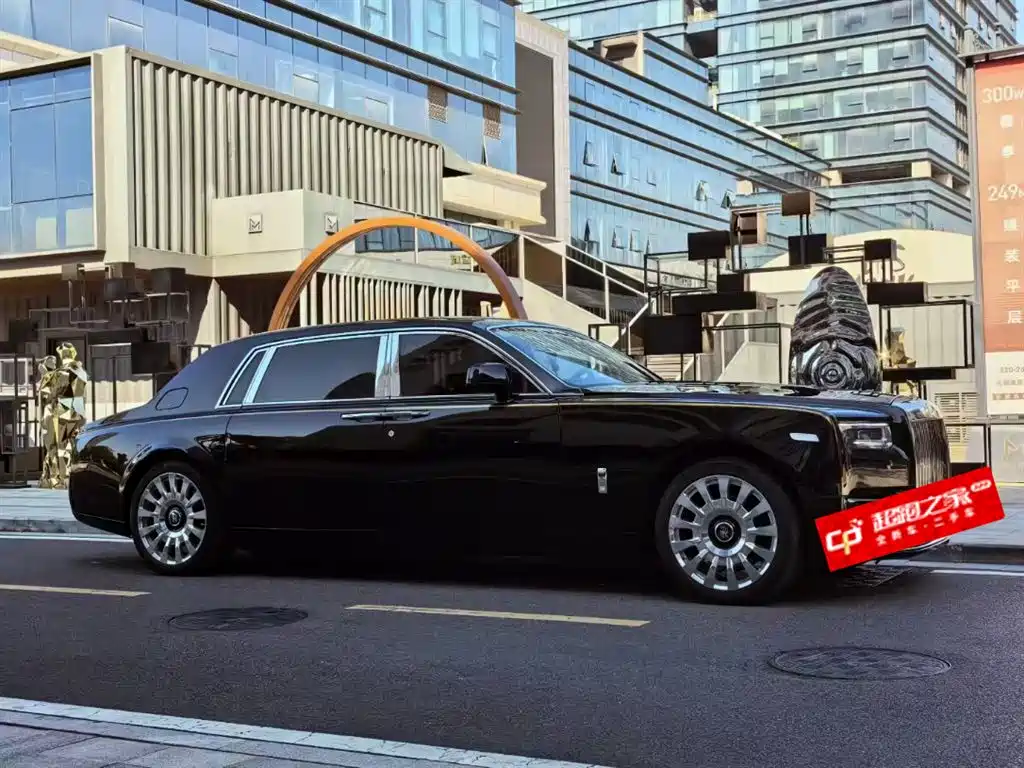 Rolls-Royce Phantom 2010 — фото 2