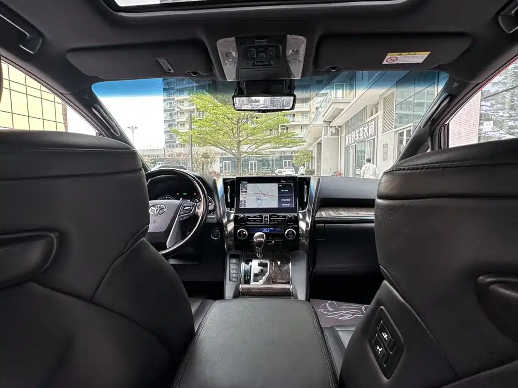 Toyota Vellfire 2021 — фото 20