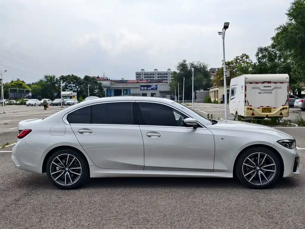 BMW 3 Series 2021