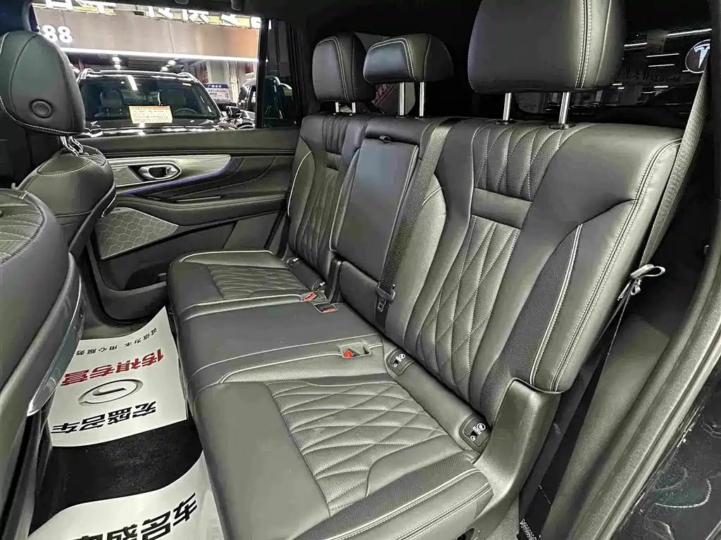 GAC Motor Trumpchi GS8 2023 — фото 28