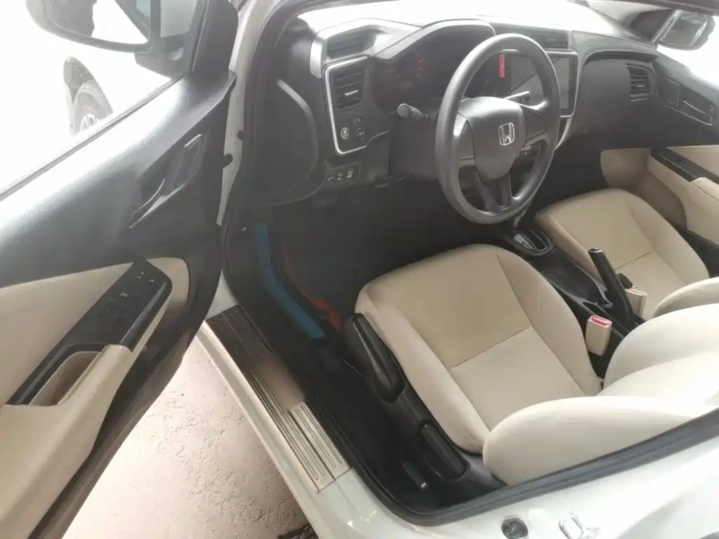 Honda City 2017 — фото 16