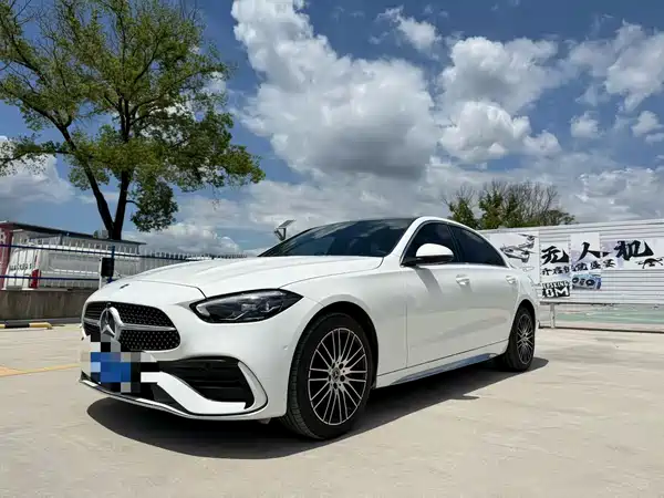 Mercedes-Benz C-Class 2025