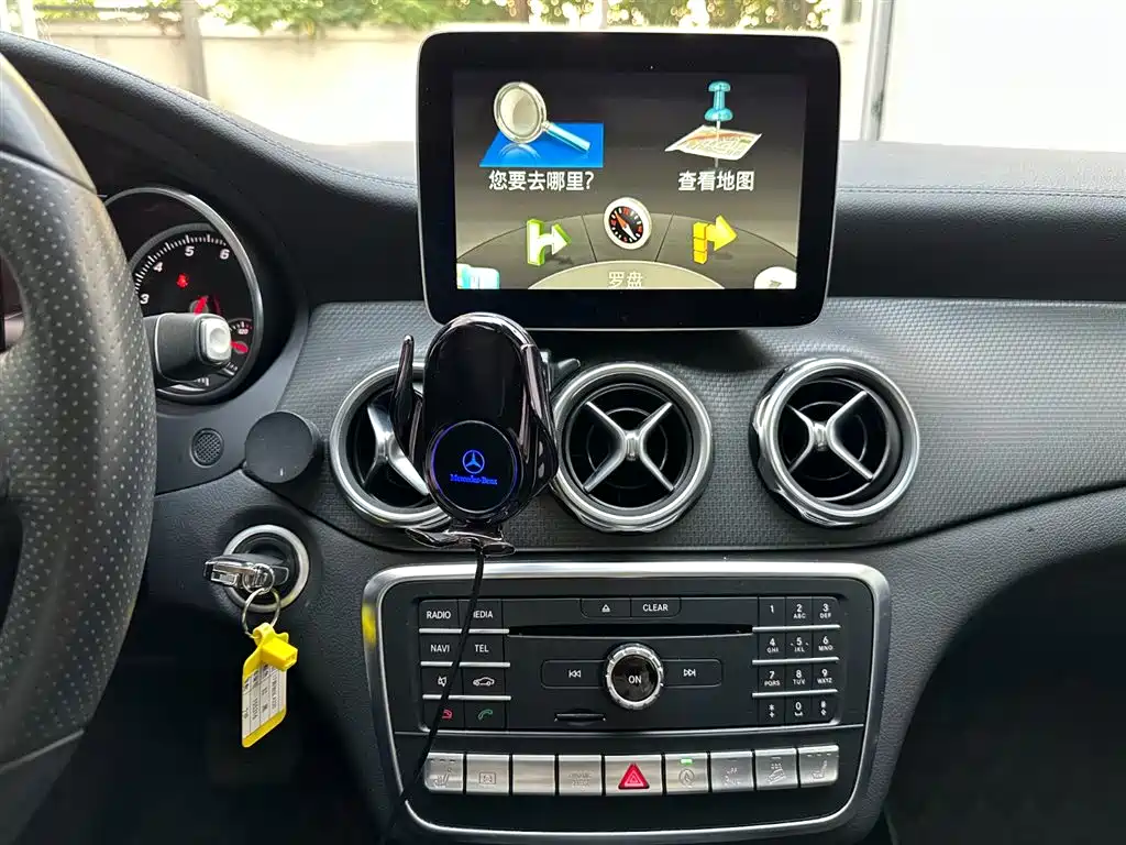Mercedes-Benz GLA 2017 — фото 13
