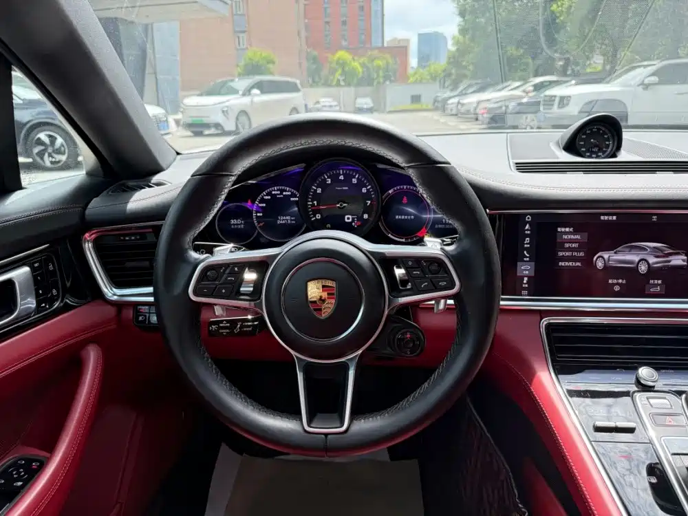 Porsche Panamera 2021 — фото 16