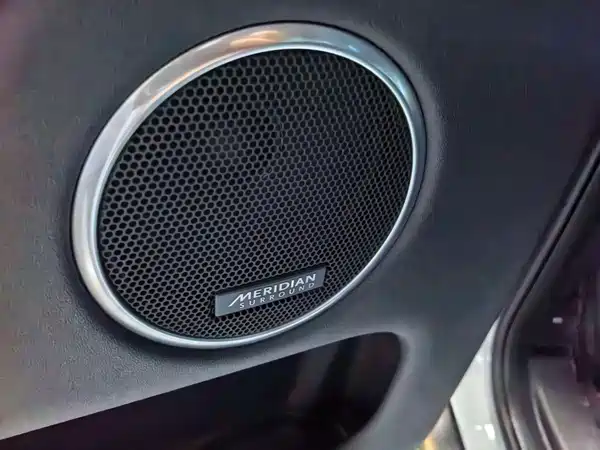 Land Rover Discovery Sport 2024