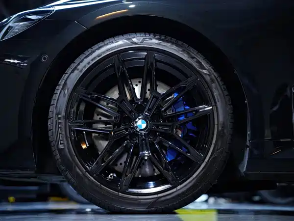 BMW M2 2025