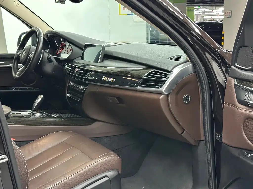 BMW X5 2014 — фото 19