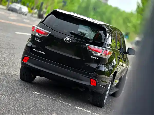 Toyota Highlander 2015