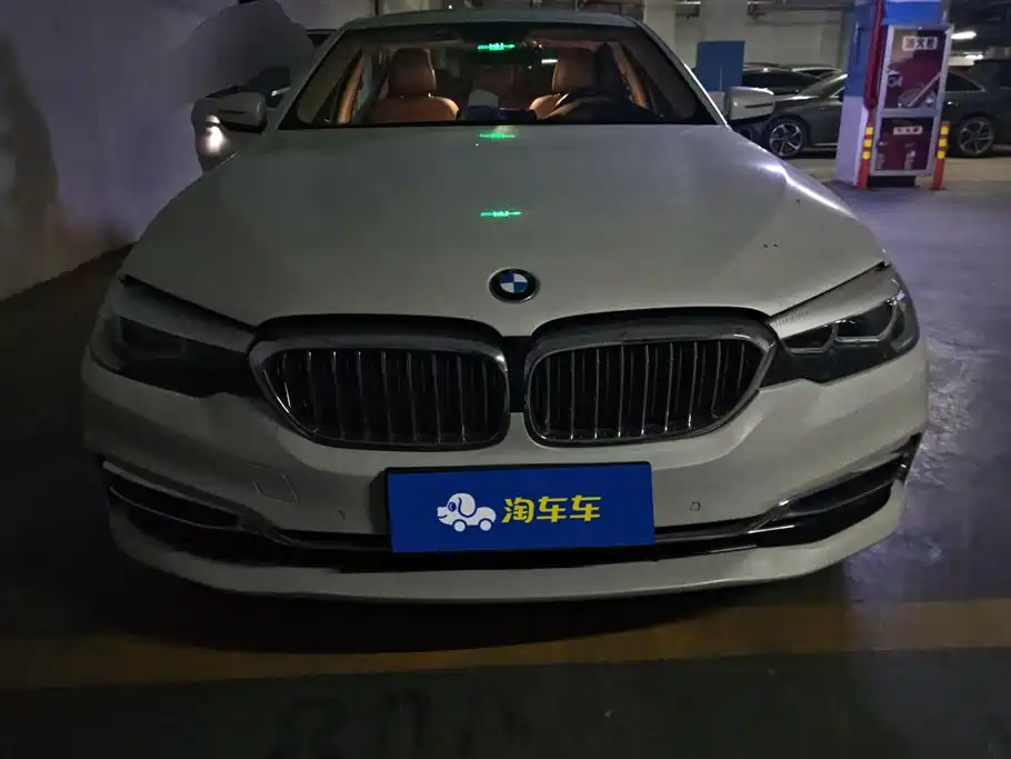 BMW 5 Series 2019