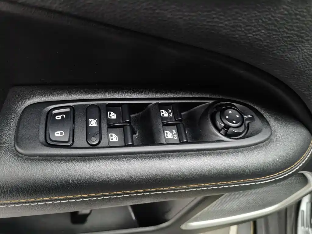 Jeep Compass 2019 — фото 9