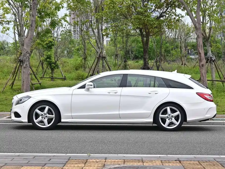 Mercedes-Benz CLS 2016 — фото 3