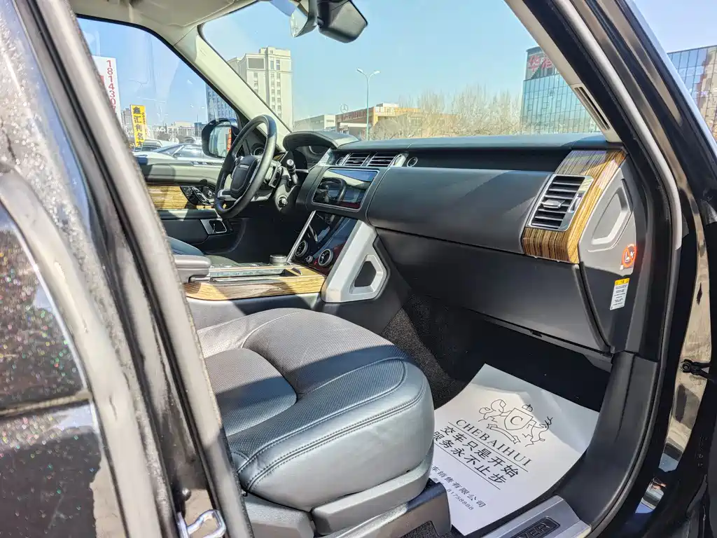 Land Rover Range Rover 2019 — фото 15