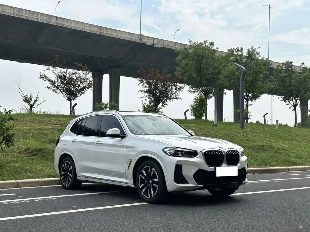 BMW iX3 2024 — фото 3