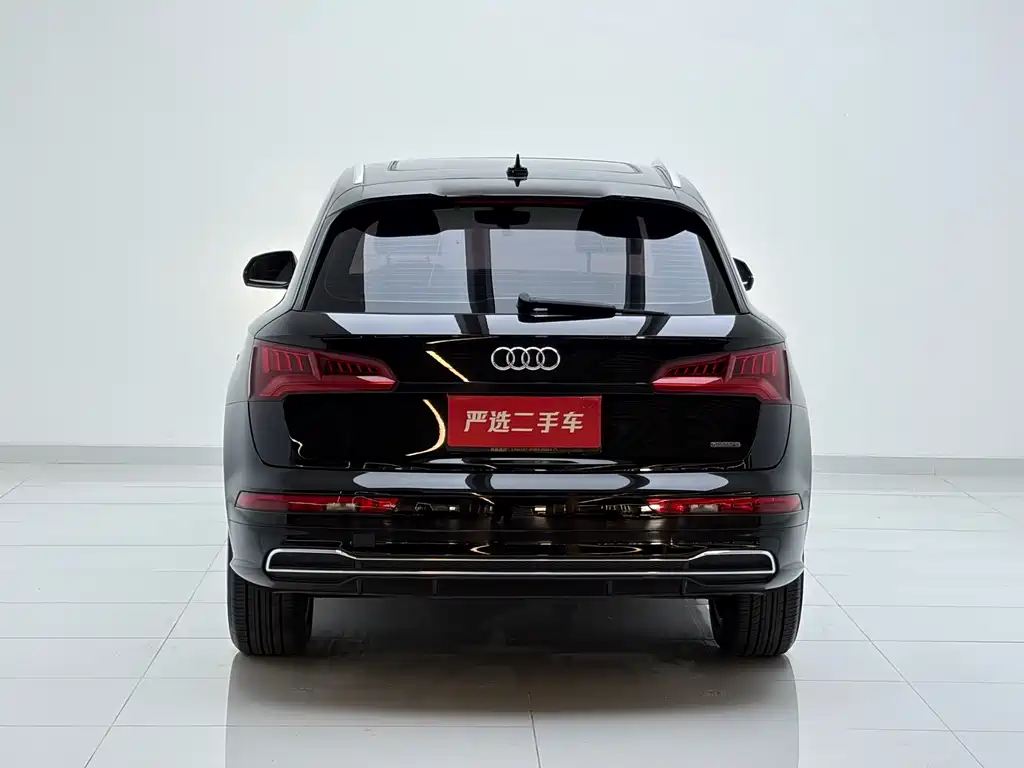 Audi Q5L 2020 — фото 17